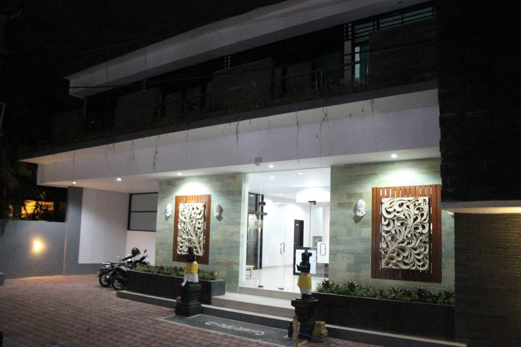 Rabasta Mahayana Kuta Hotel Bali Екстер'єр фото